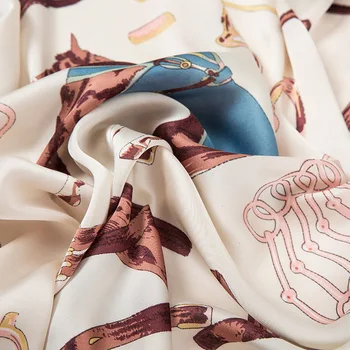 2020NEW Dizajnér Kôň tlačené kapota námestie Imitácia hodvábu scarfs pre dámy elegantné hodváb foulard módne ženy Vreckovky