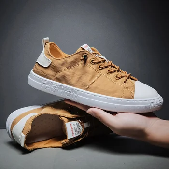 Muži obuv jeseň 2020 nové ležérne módne topánky kórejský módne trendy látkové topánky all-zápas bežné plátno nízke-top tenisky