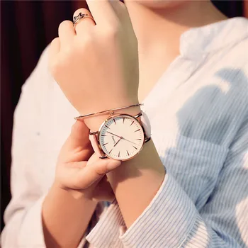 Nádherné jednoduchý štýl ženy hodinky luxusné módne náramkové hodinky quartz ulzzang značky žena hodiny montre femme