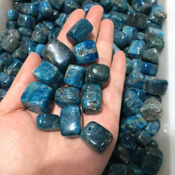Prírodné modré apatitu crystal leštené štrk, kameň